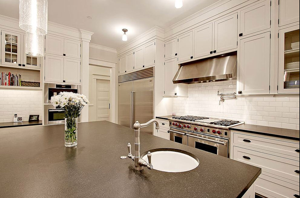 36 Fabulous Black Granite Countertops Design Ideas