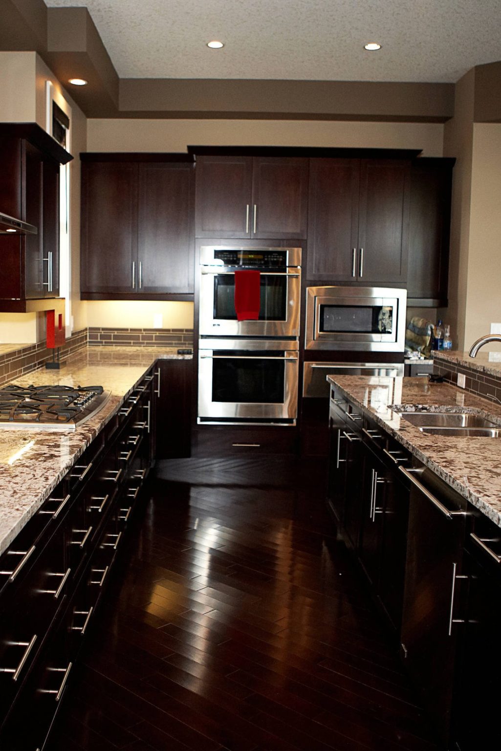 38+ Dark With White Granite Countertops