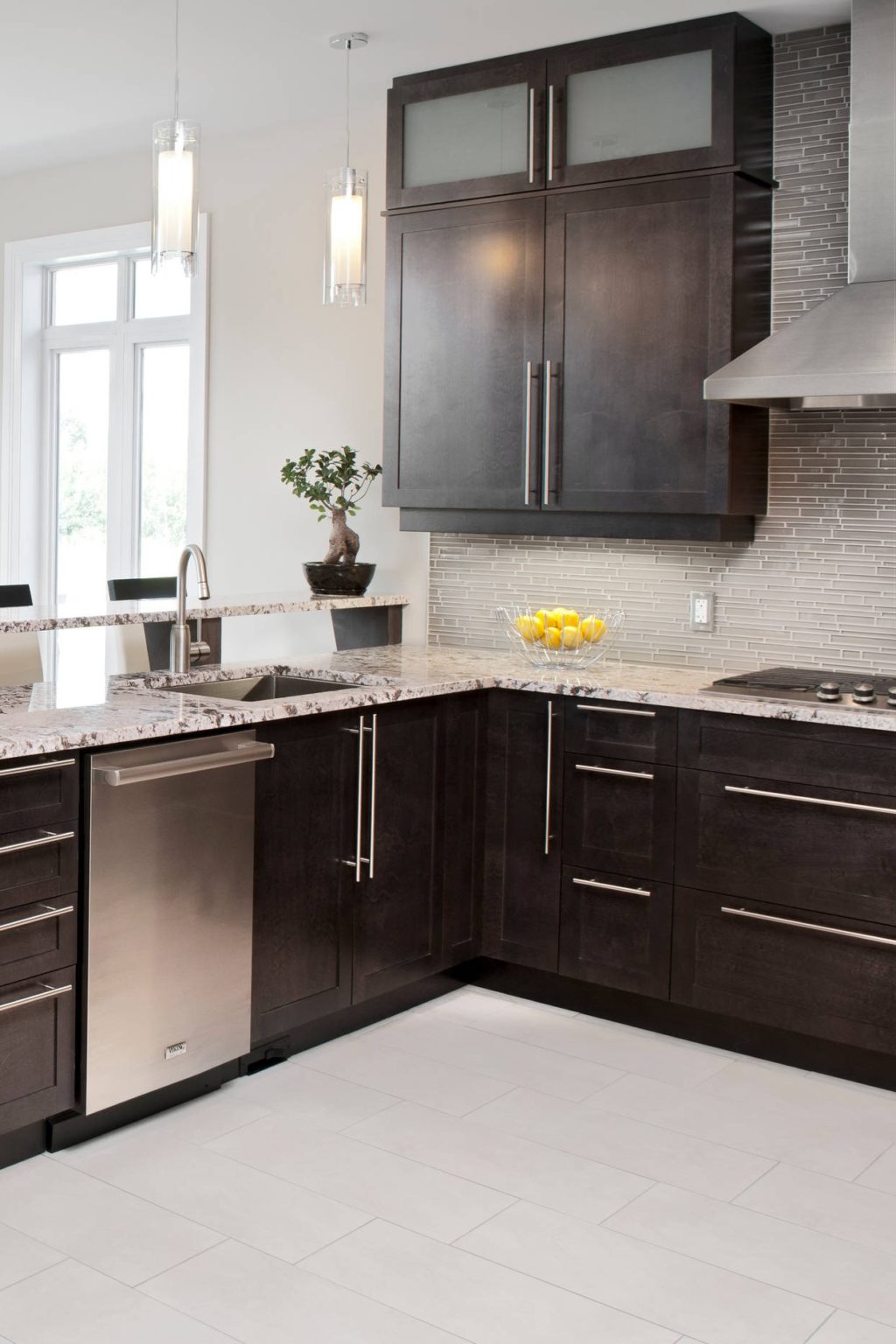 38+ Dark Cabinets With White Granite Countertops