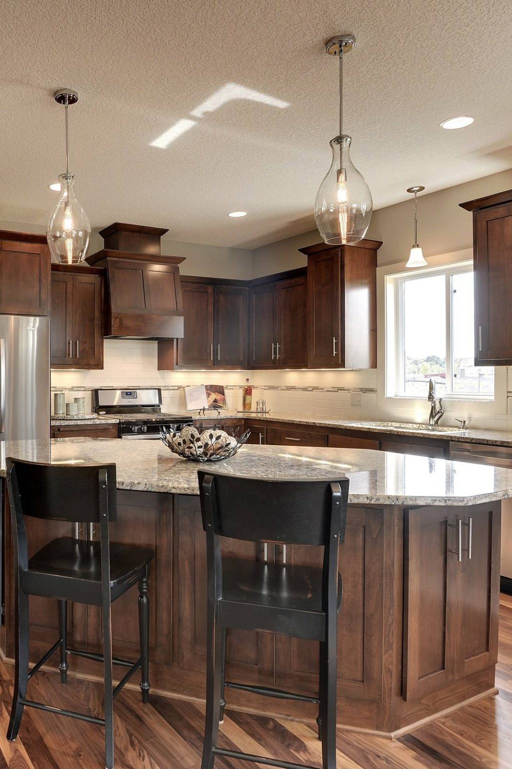 38+ Dark Cabinets With White Granite Countertops