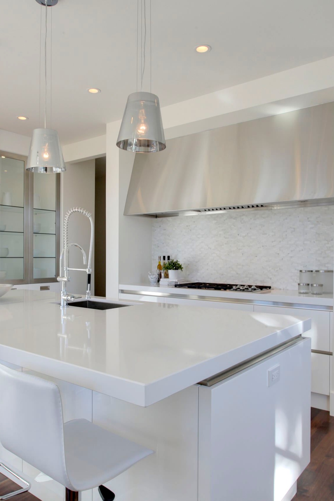 New White Kitchen Cabinets With Quartzite Countertops for Large Space