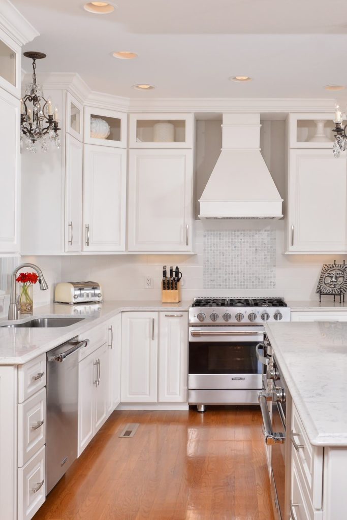 36+ White Countertops With White Cabinets | CountertopsNews