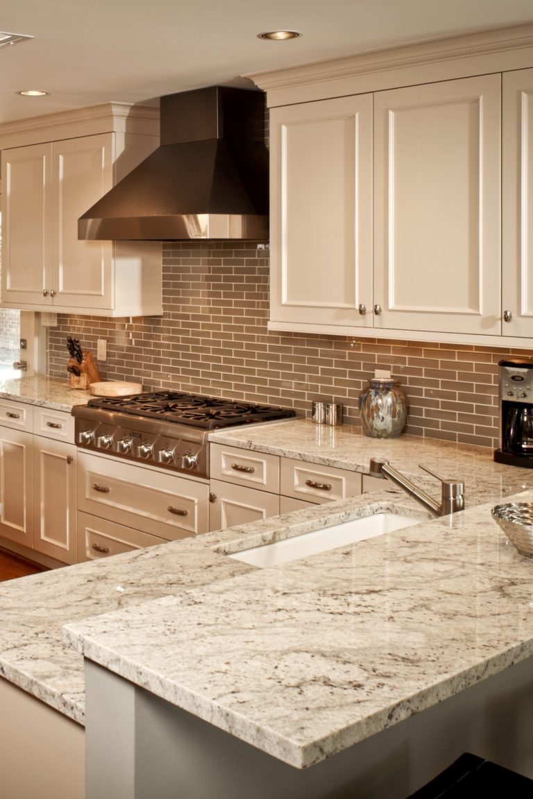 28 Inspiring Granite Countertop With White Cabinets 4484