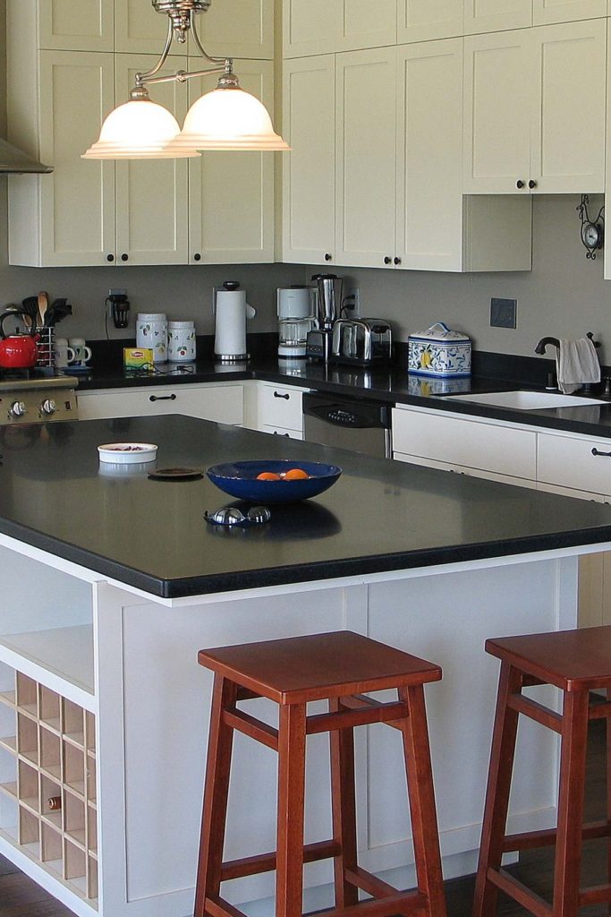 36+ Fabulous Black Granite Kitchen Countertops Design Ideas