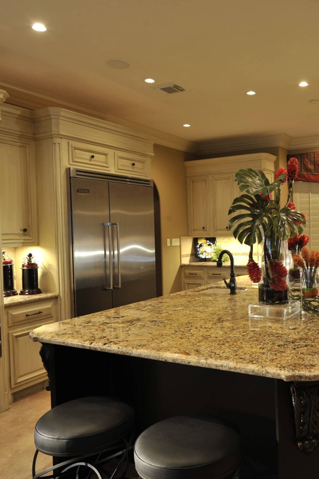 Trendy Beige Granite Kitchen Countertops Ideas