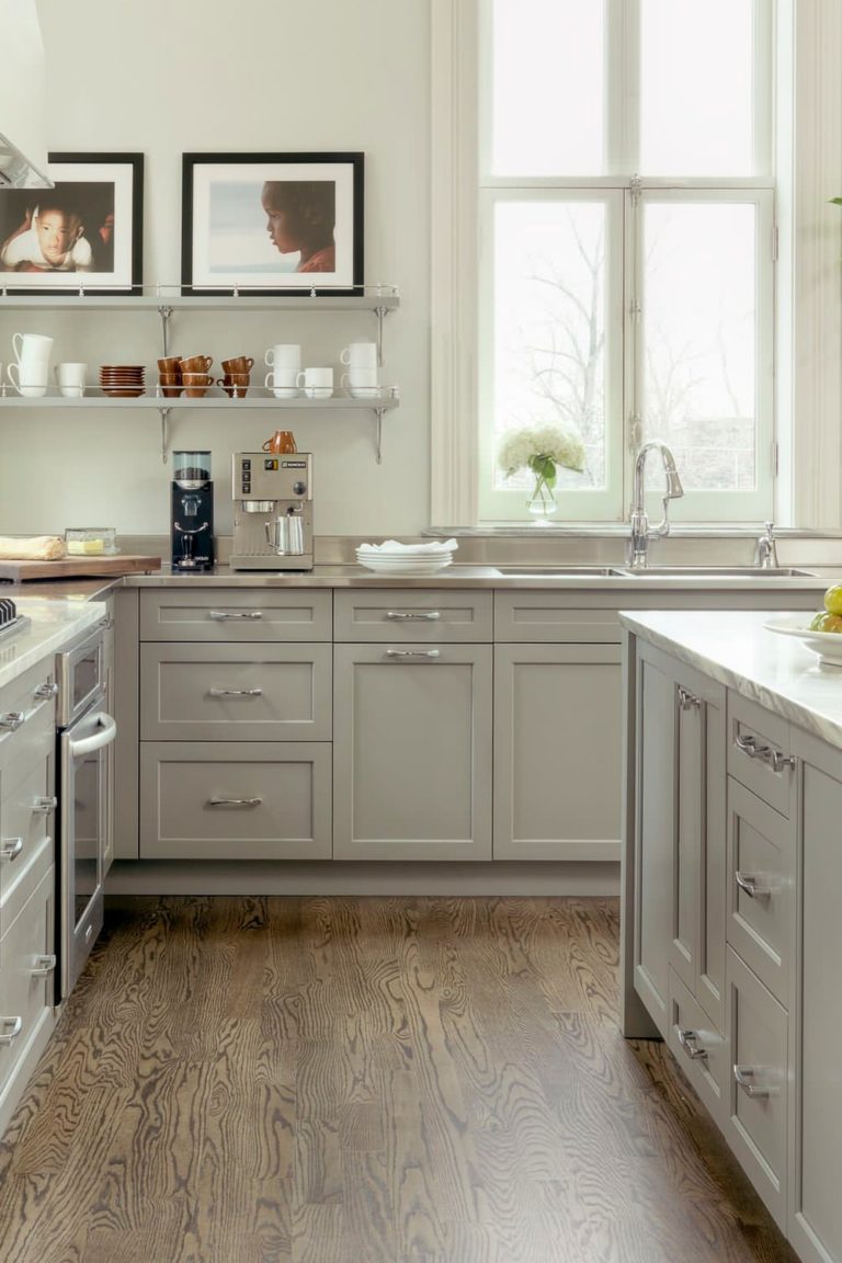 35+ Gray Kitchen Ideas For Dark Or Light