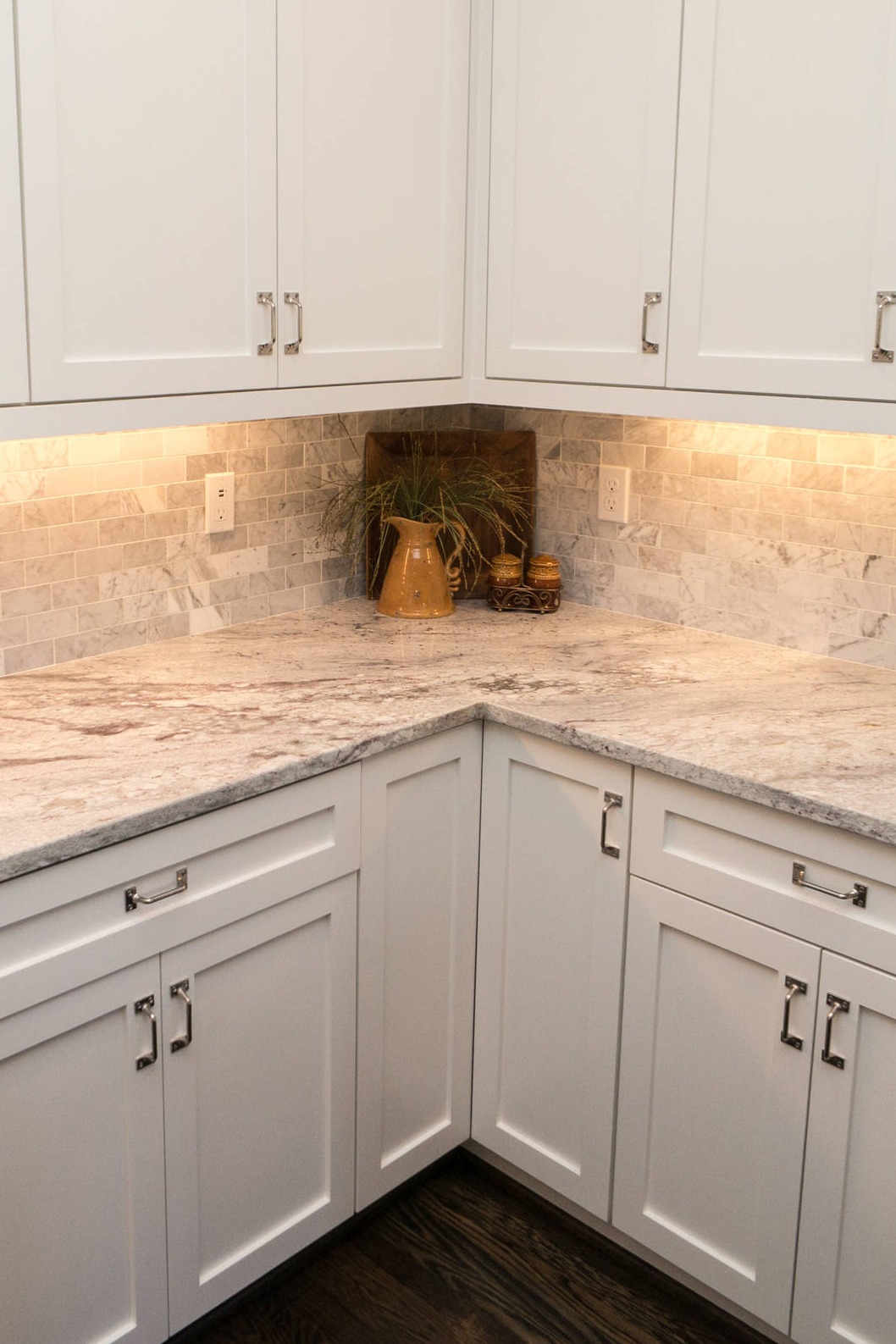 Glacier White Granite Countertops Cabinets Gray Marble Backsplash Tiles Dark Hardwood