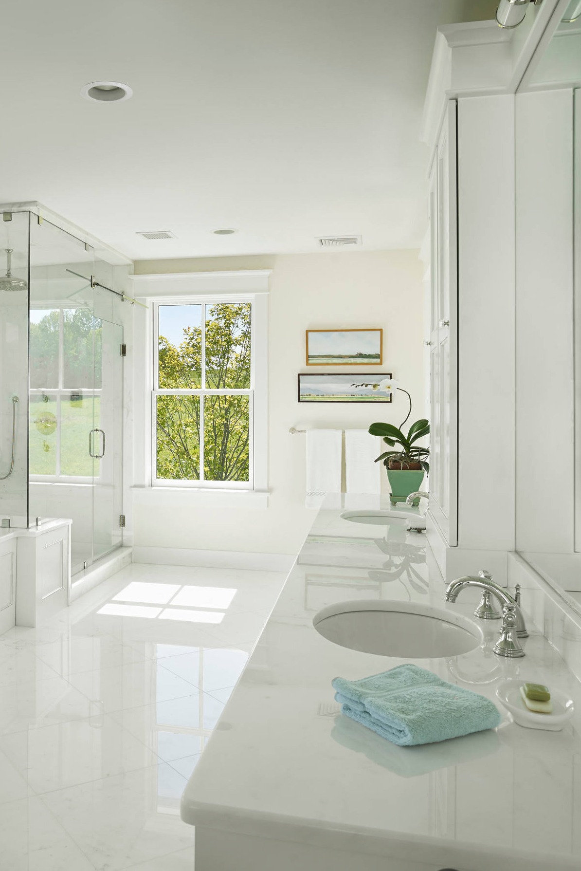 Glossy White Marble Countertops Vanity Cabinets Frameless Glass Shower Door Floor Tiles