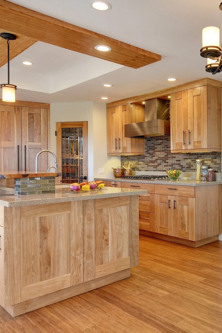 35+ Popular Light Wood Kitchen Cabinets | CountertopsNews