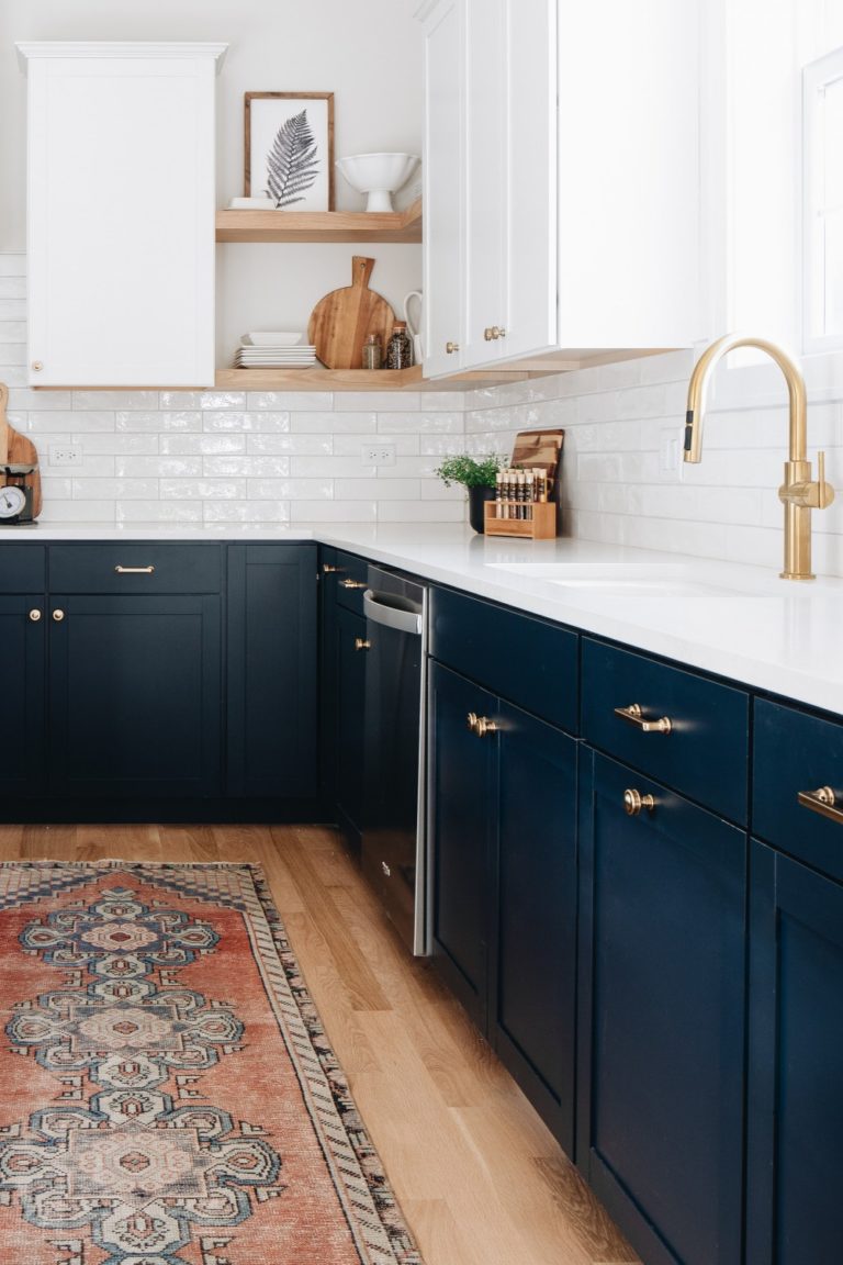 35+ Blue Cabinets With Granite Countertops Design Ideas