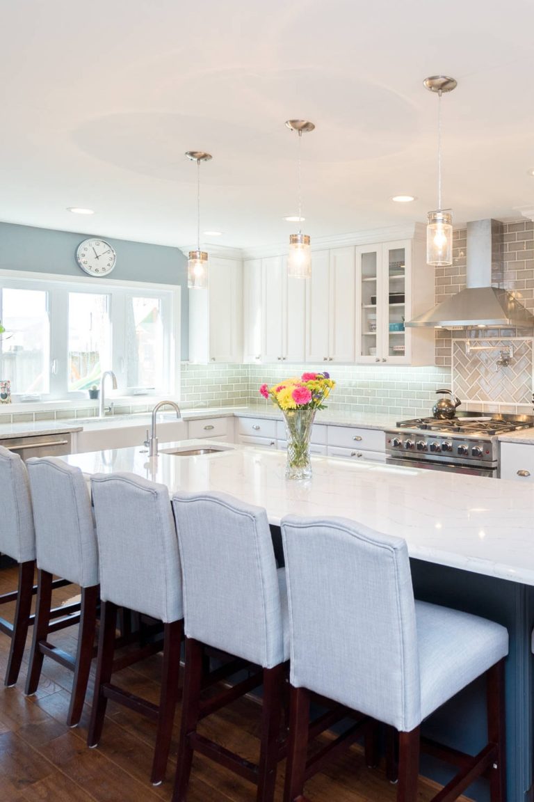 40+ Elegant White Shaker Kitchen Cabinets Design Ideas