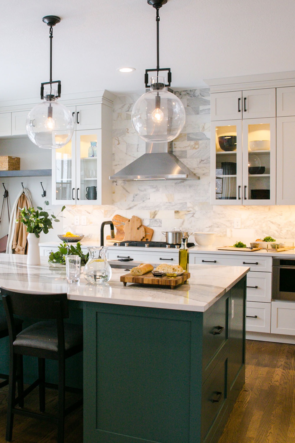 Quartz Counters Green Island White Kitchen cabinetry Medium Tone Hardwood Marble Backsplash