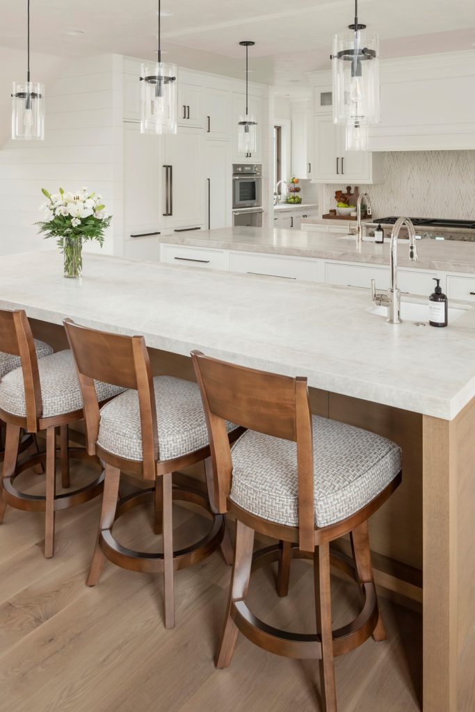 40+ Best Kitchen Island Seating Options | CountertopsNews