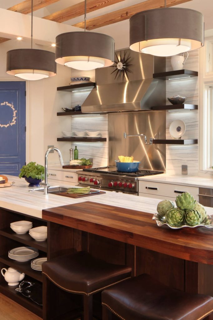 38+ Beautiful Floating Kitchen Shelves Ideas | CountertopsNews