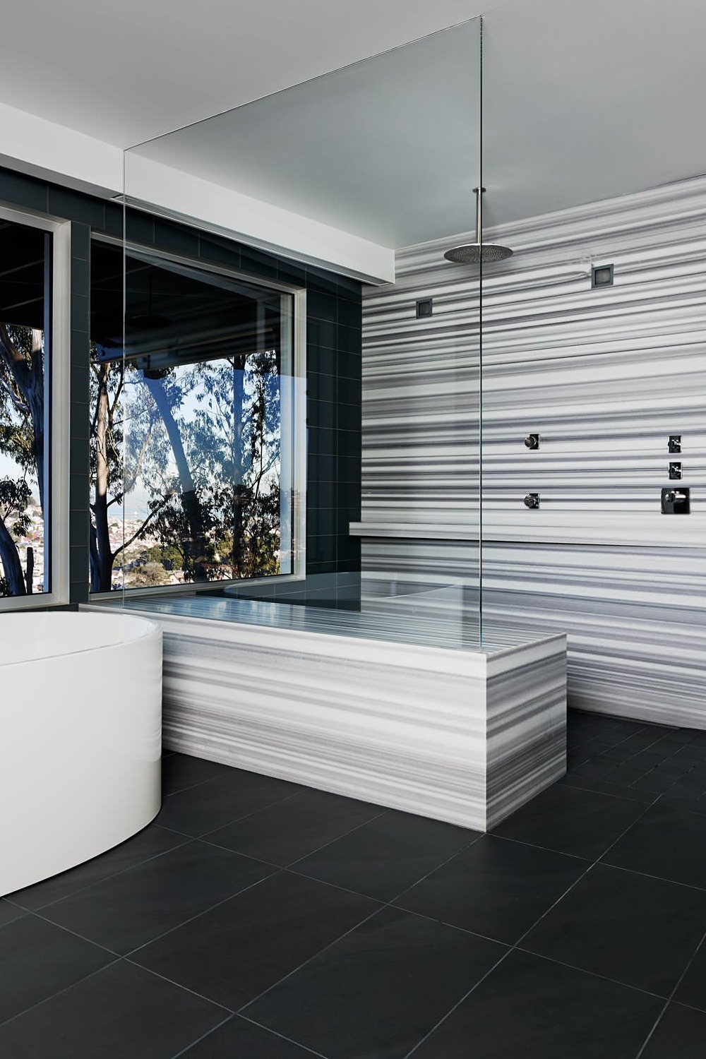 Statuario Marble Wall Cover Black Porcelain Floor Frestanding Bath Tub