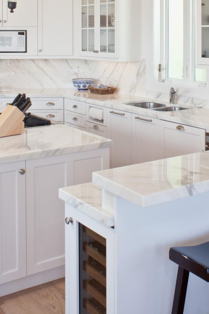 46+ White Marble Kitchen Countertops Design Ideas