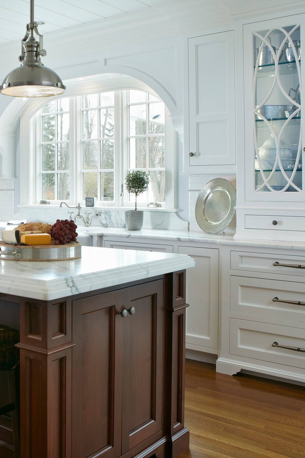 Mullions Glass Cabinet Options Marble Countertops Farmhouse Sink