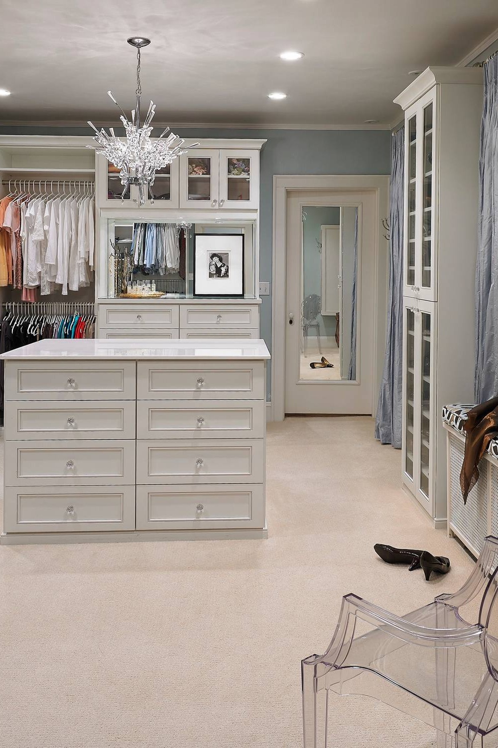 Walk In Closet Ideas Space Master Bedroom Shelves Floor Shoes Baskets