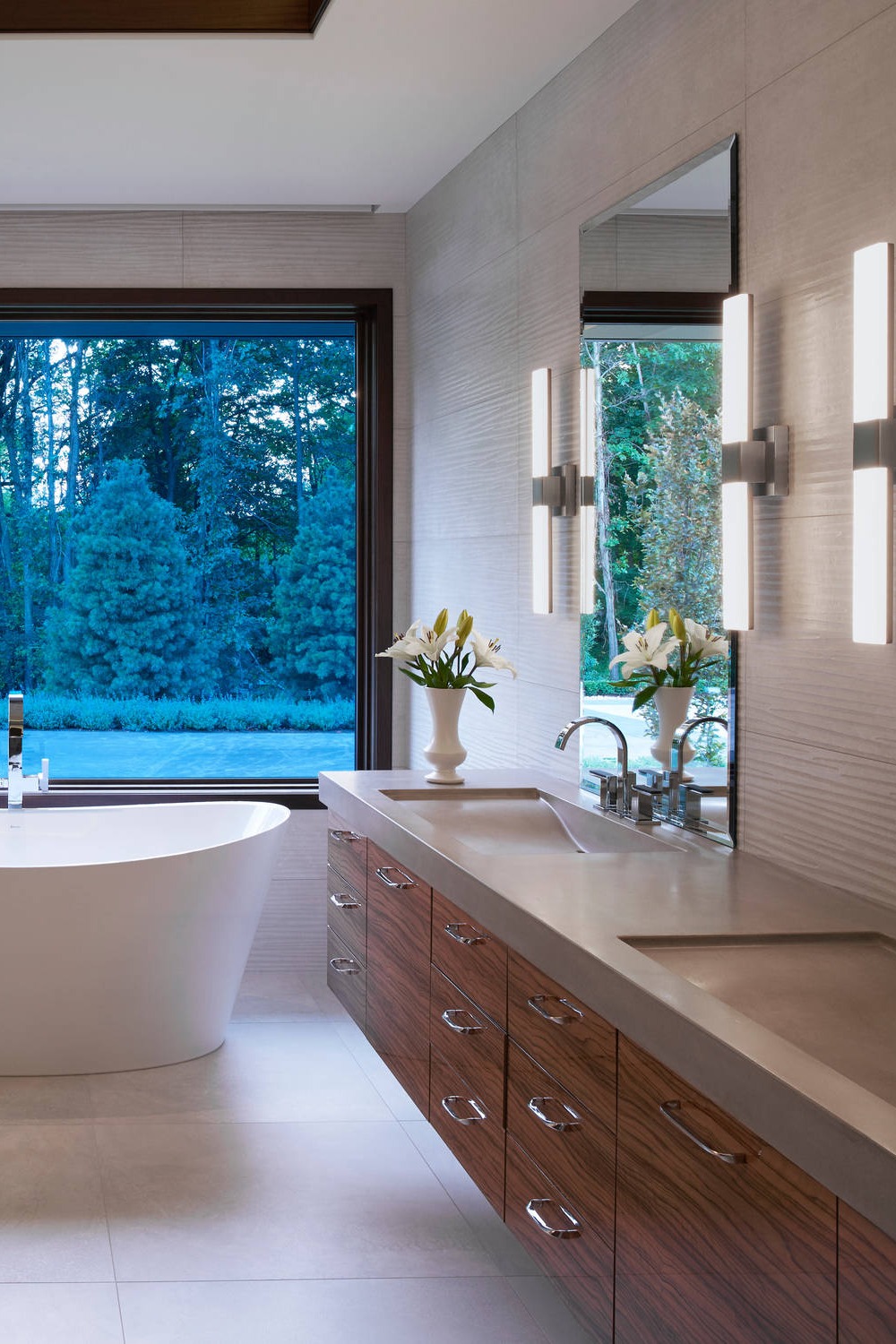Modern Ideas Tile Sink Tiles Bathroom Backsplash Grey Quartz Countertops Large Format Porcelain Floor Bathtub Mirror