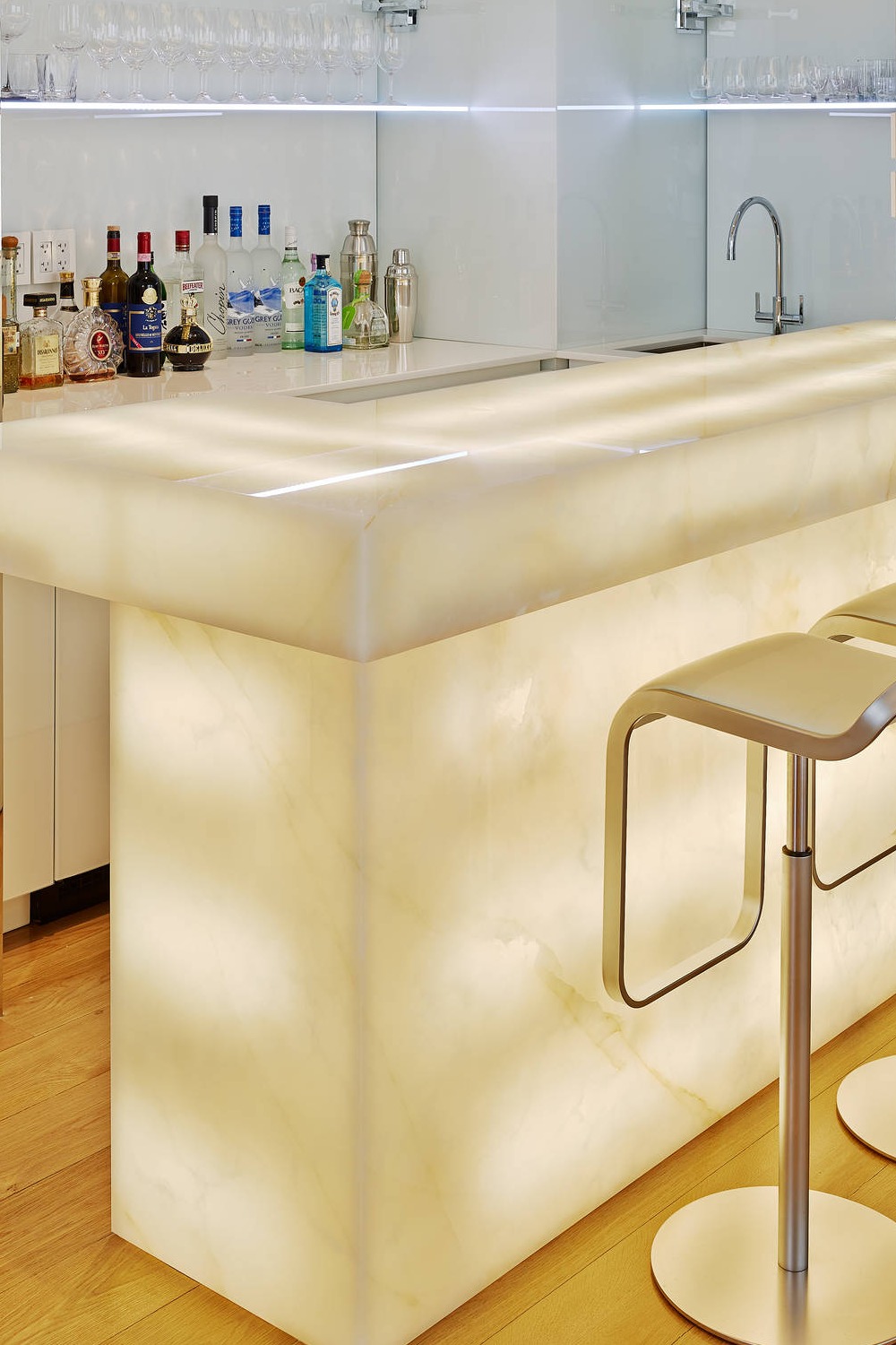 Project Illuminated Leds Installation Solution Quartzite Surfaces Natural Glass Counter Bath Illuminate Lit Install Contractor Quartz