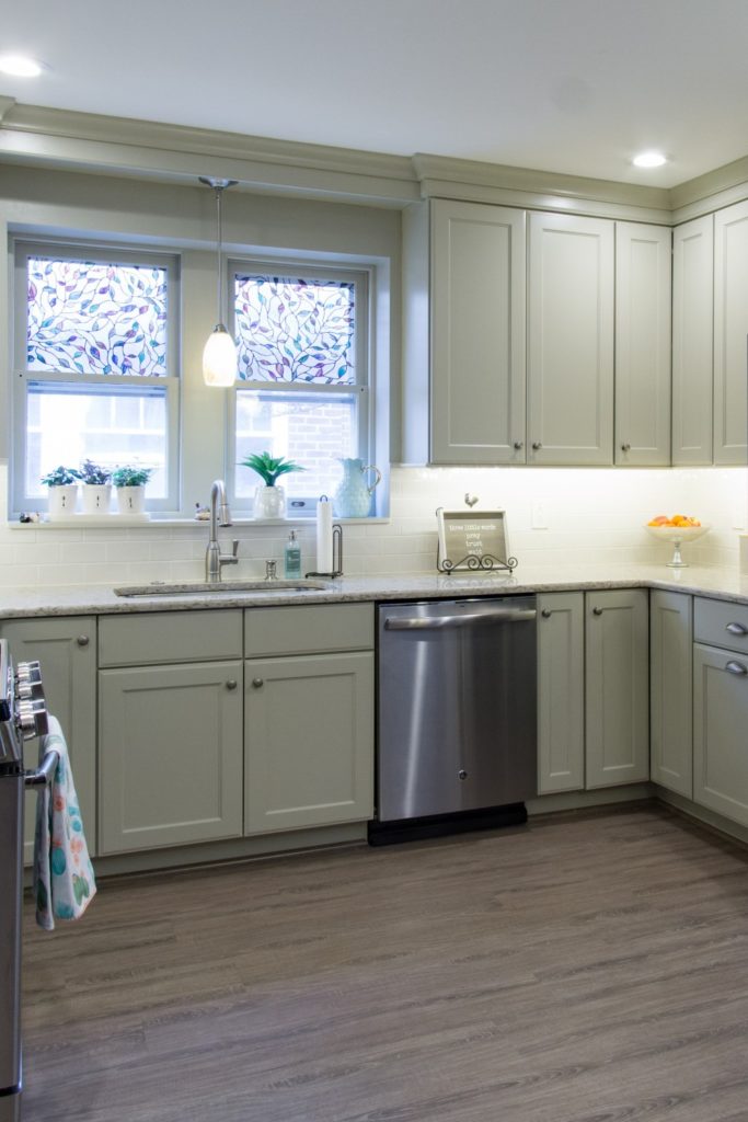 34+ Latest Green Kitchen Cabinets | CountertopsNews