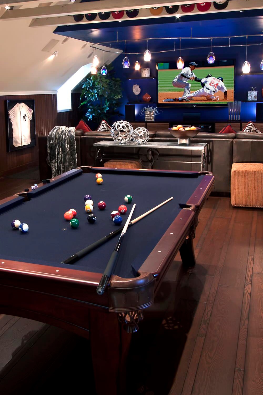 Pool Tables Billiards Table Substantial Drop Down Lighting Table Frame Family Room Space Man Cave Actual Works