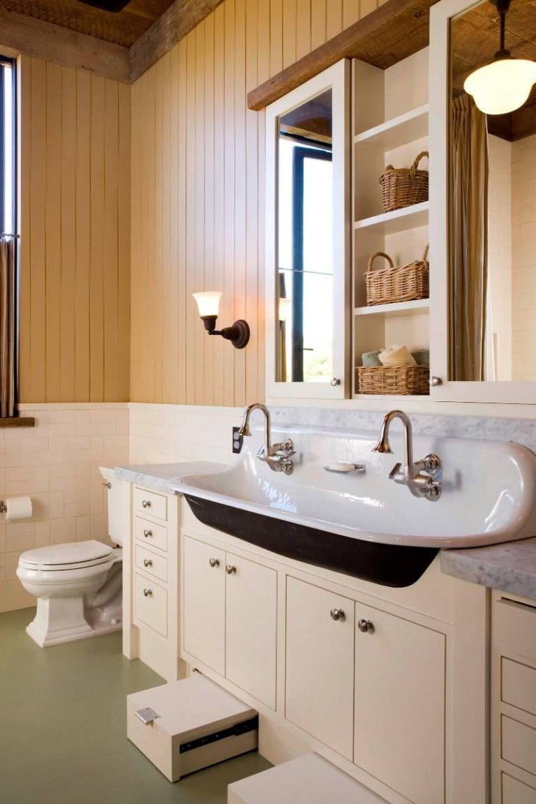 27+ Luxury Farmhouse & Apron Front Bathroom Sink Ideas