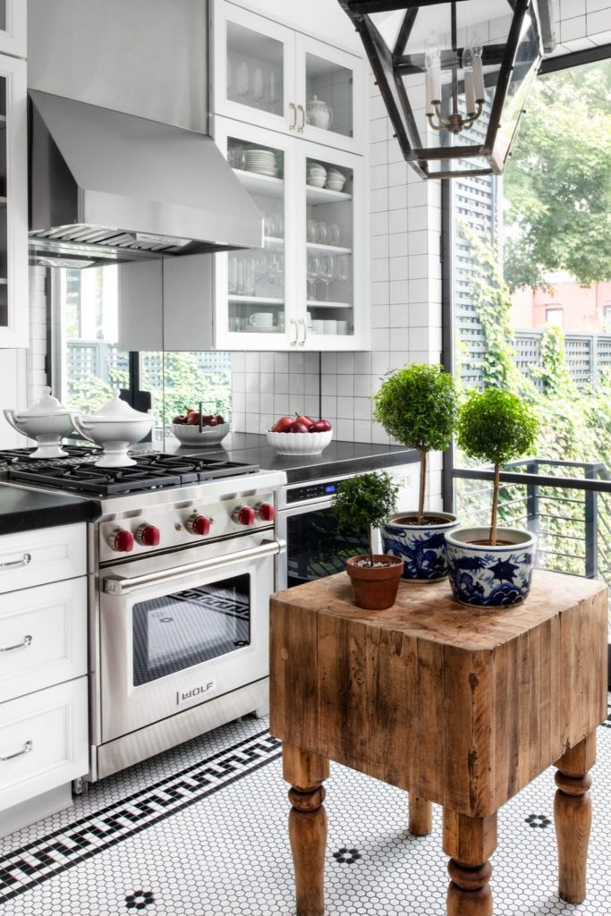 28+ Striking Eclectic Kitchen Design Ideas & Photos | CountertopsNews
