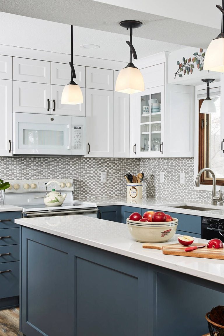32+ Fantastic White Upper Cabinets With Blue Lower Cabinets