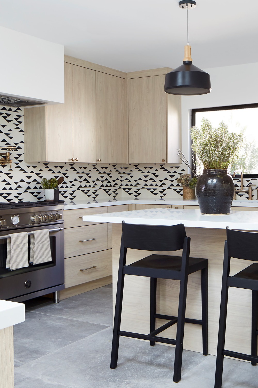 Marble Countertops Kitchen Area Wood Contemporary Decor Shades Ceramic Walls