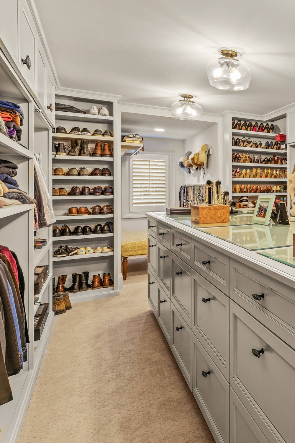 Walk In Closets Custom Space Shelves Floor Clothes Cabinets
