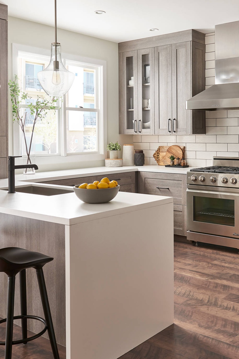 Dark Cabinets Kitchen Cabinets Design Ideas White Countertop White Accents