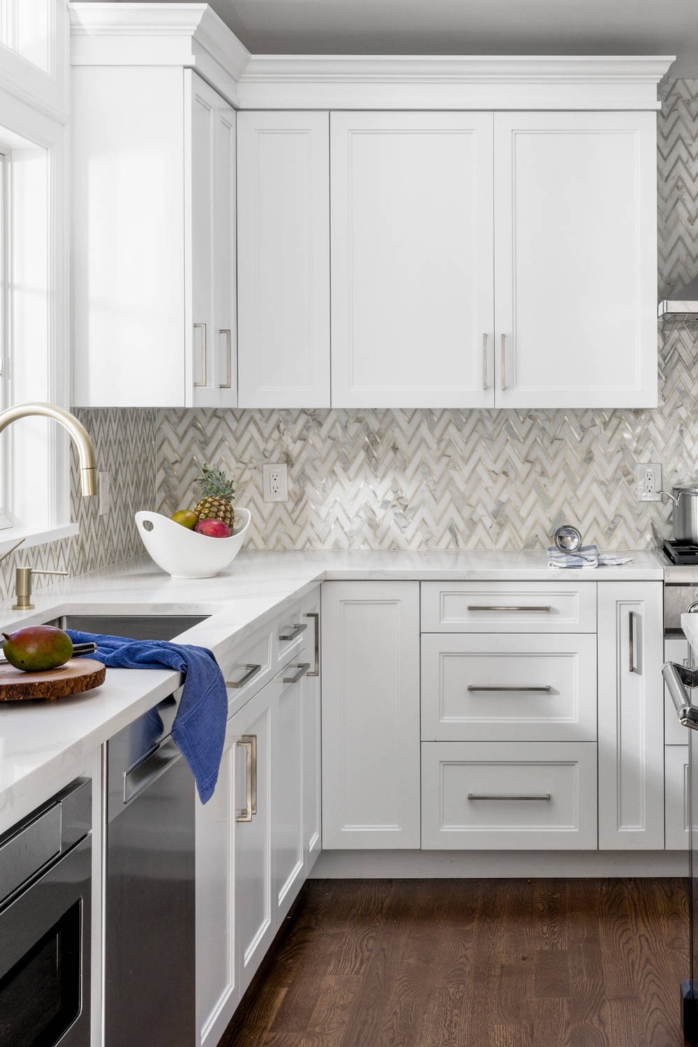 White Subway Tiles Marble Backsplash Patterned Tile White Kitchen