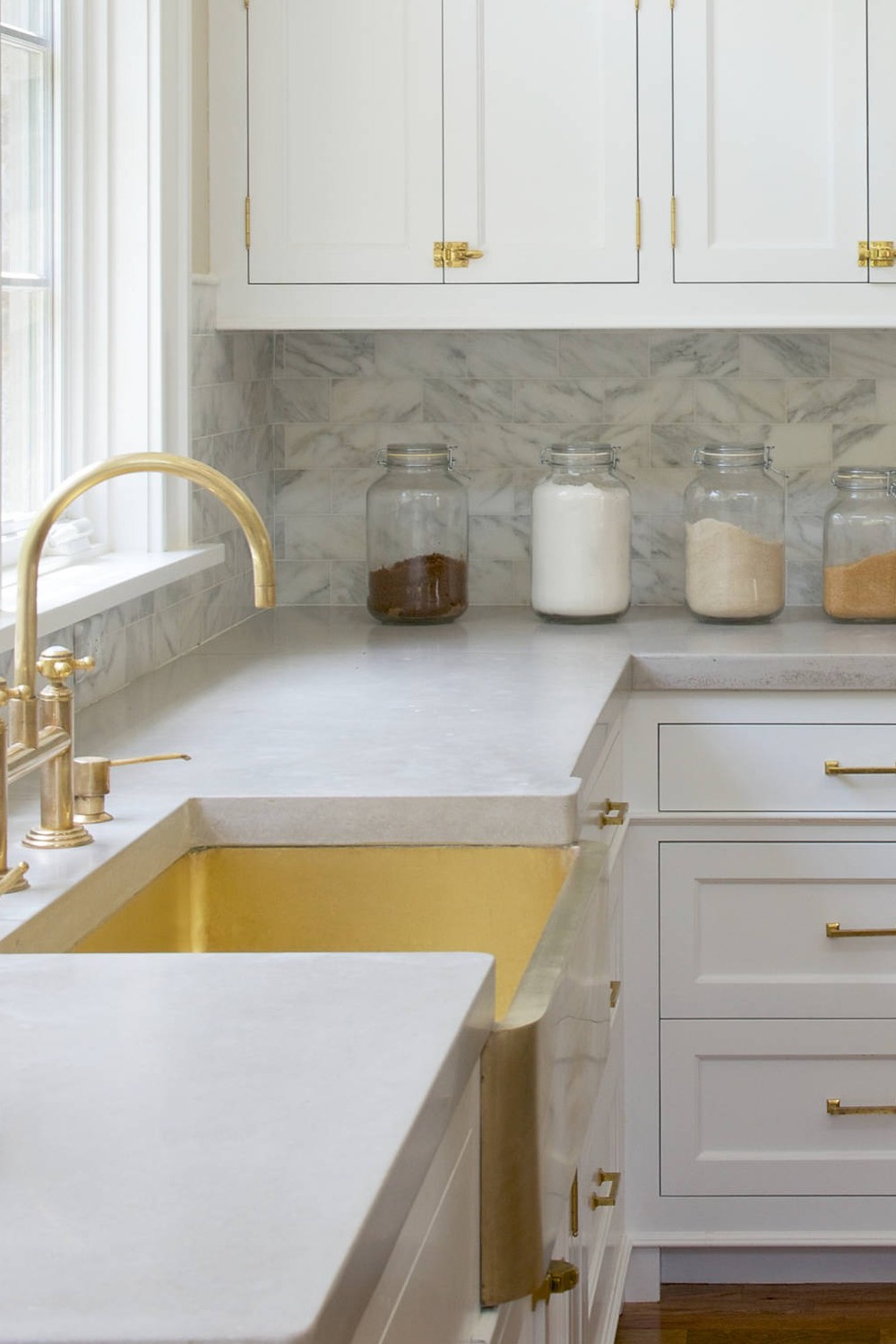 Brass Hardware Cabinets Shade Style Mix Gloss Sink Faucet Fixtures