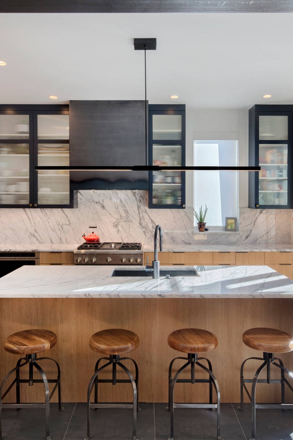 Marble Backsplash Black And White Island Texture Light Cabinetry Marble Countertop
