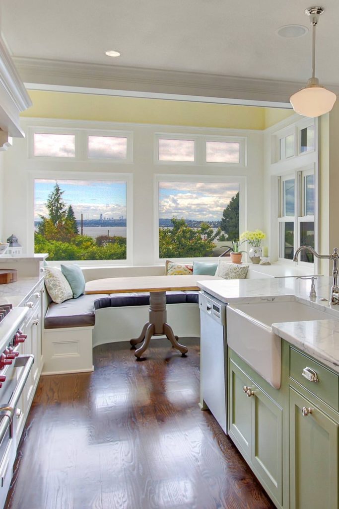 28+ Inspirational Kitchen Breakfast Nook Ideas | CountertopsNews