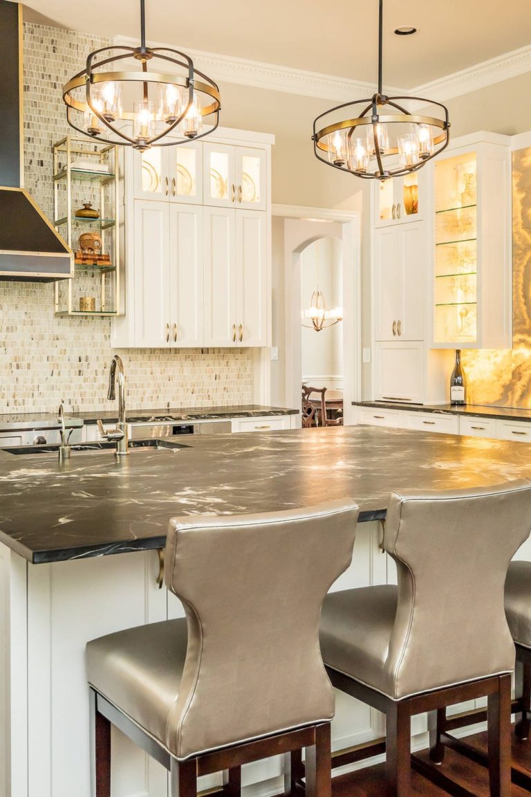 32+ Classy Black And Gold Kitchen Design Ideas