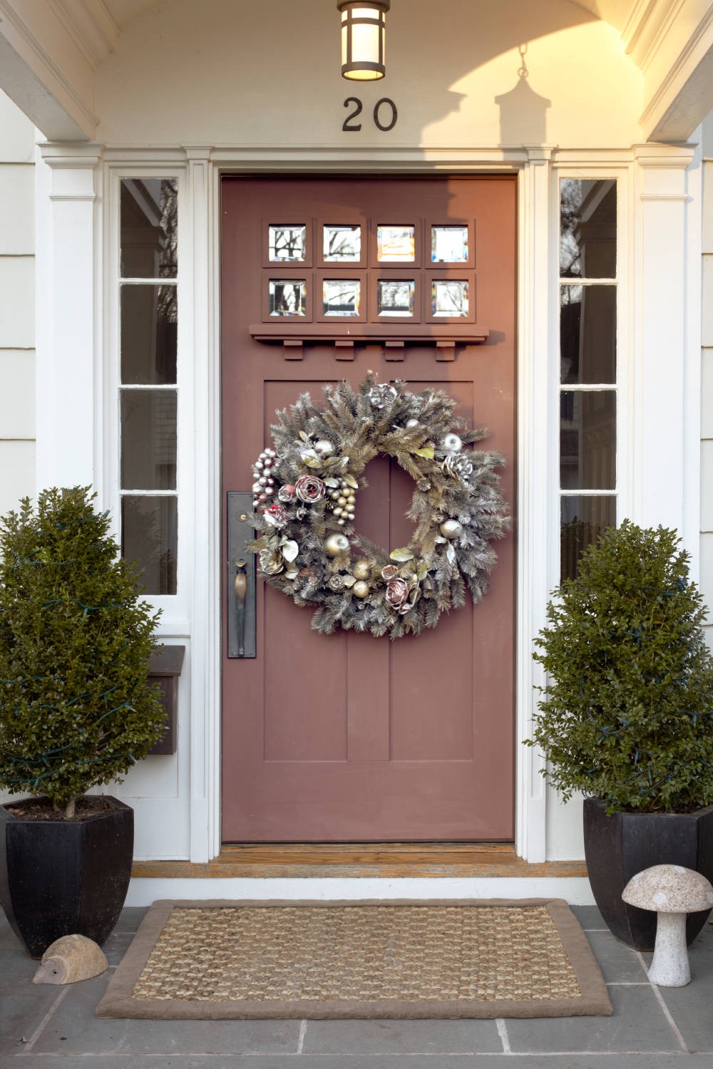 Front Door DIY Christmas Wreaths Pine Cones Christmas Wreath Pom Berries Winter Ornaments Festive Paper
