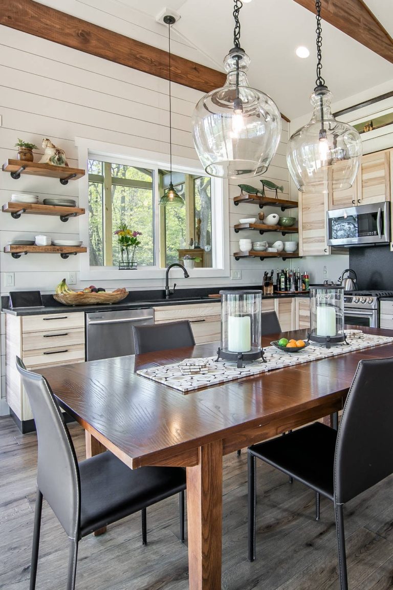 32+ Creative Shiplap Kitchen Backsplash Ideas | CountertopsNews