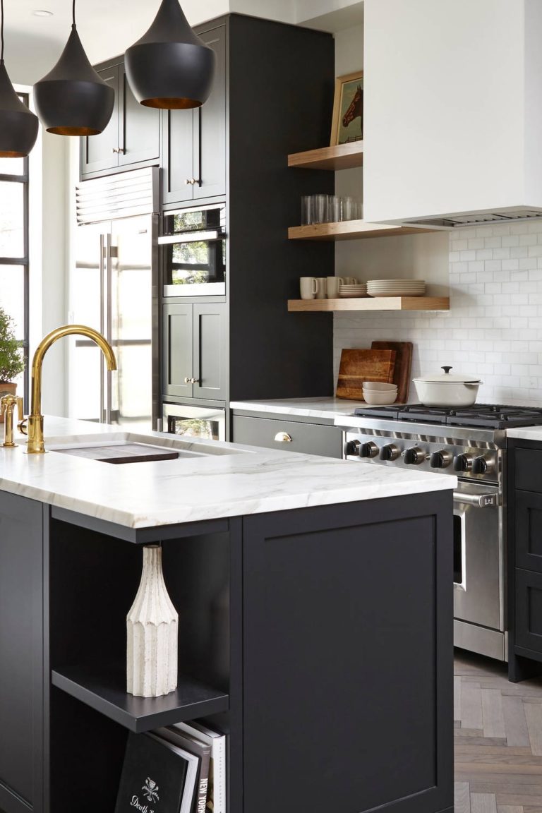 32+ Classy Black And Gold Kitchen Design Ideas