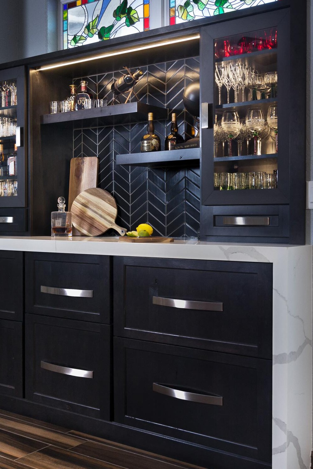 Elegant Black Tile Backsplash Look Chevron Design Wooden Interior Custom