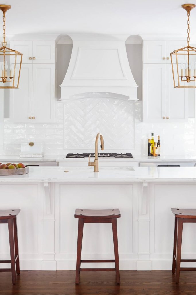 32+ Trendy Herringbone Backsplash Ideas & Photos