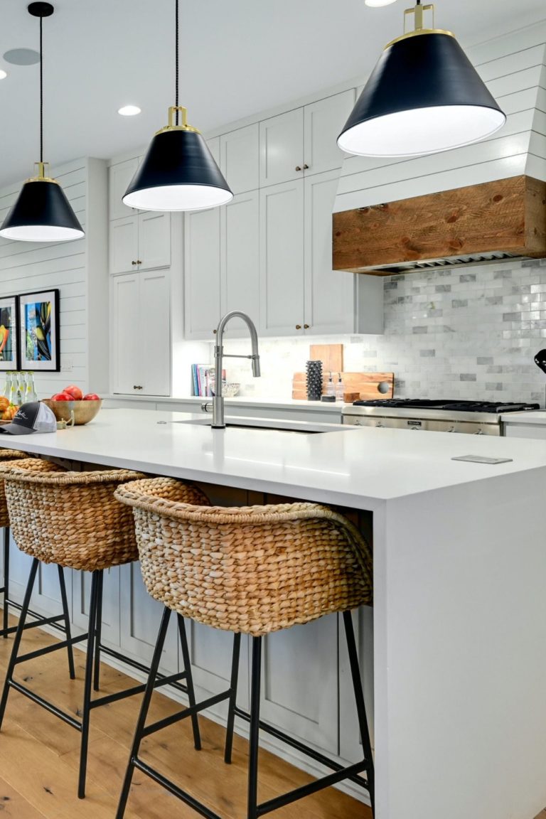 28+ Incredible Undermount Kitchen Sink Ideas | CountertopsNews