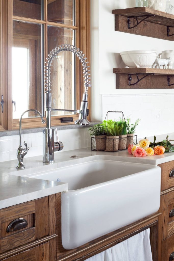 26+ Popular TwoTone Kitchen Faucet Ideas CountertopsNews