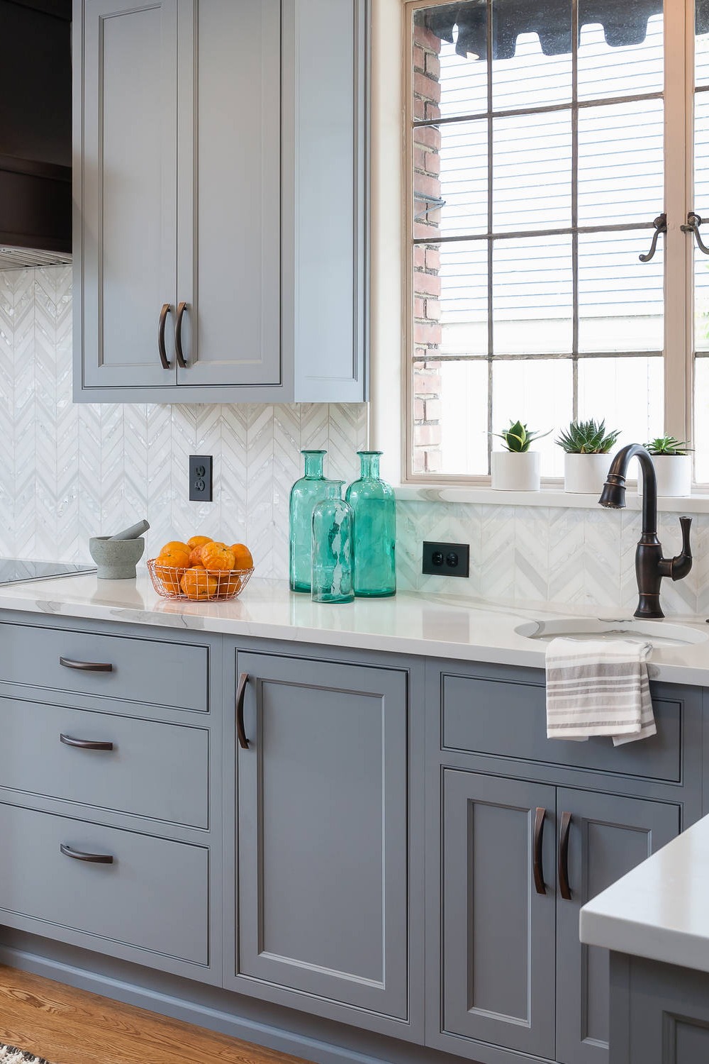 Perfect Kitchen Chevron Backsplash White Countertops Blue Cabinets Space Look Cart Color Finish Love