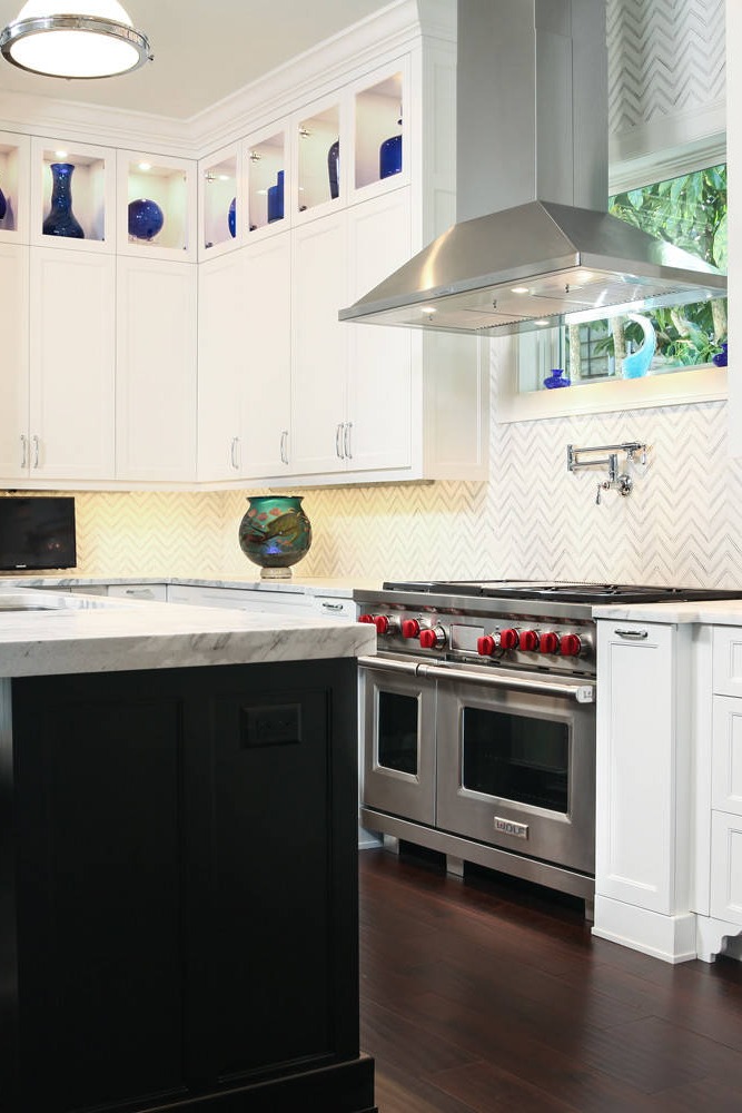 White And Gray Kitchen Chevron Backsplash Marble Countertops Mosaic Tile White Cabinets Style Black Search