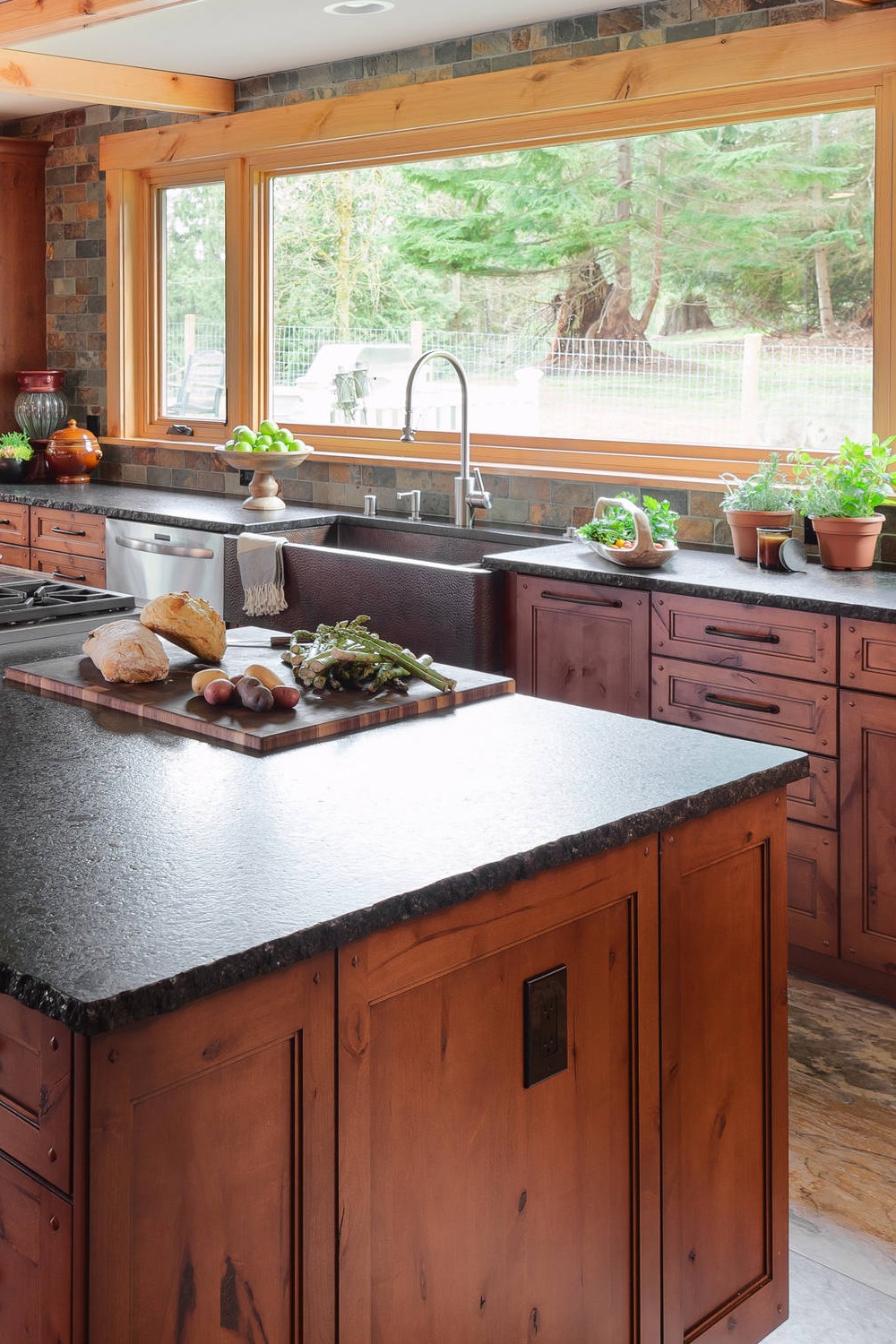 Shaker Cabinets Granite Countertops Wood Island Cabinets Kitchen Chisel Edge Farmhouse Sink