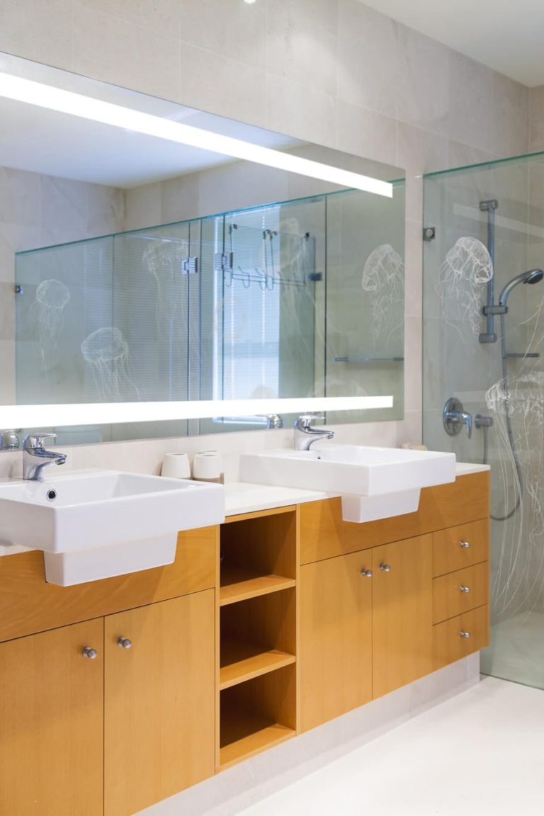 25+ Trendy LED Lighted Bathroom Mirror Ideas | CountertopsNews