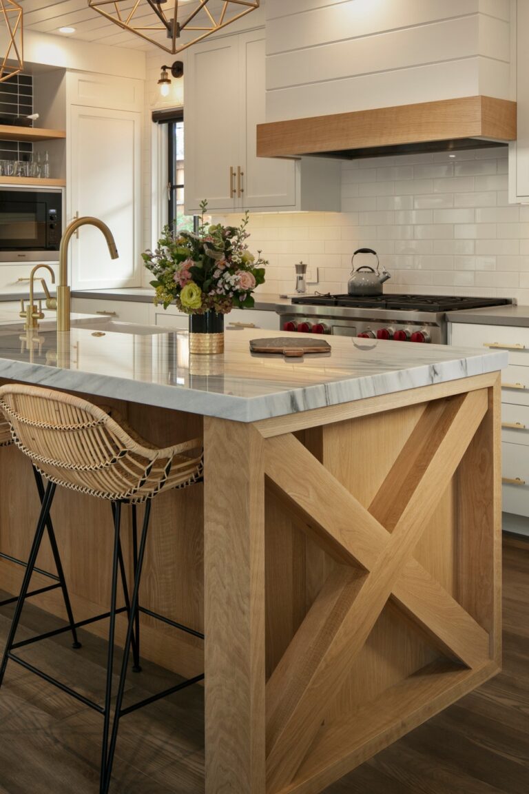 30+ Desirable X Trim Kitchen Island Design Ideas | CountertopsNews