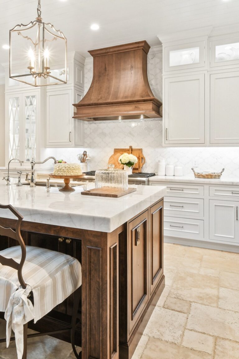 30 White Cabinets With White Backsplash Ideas